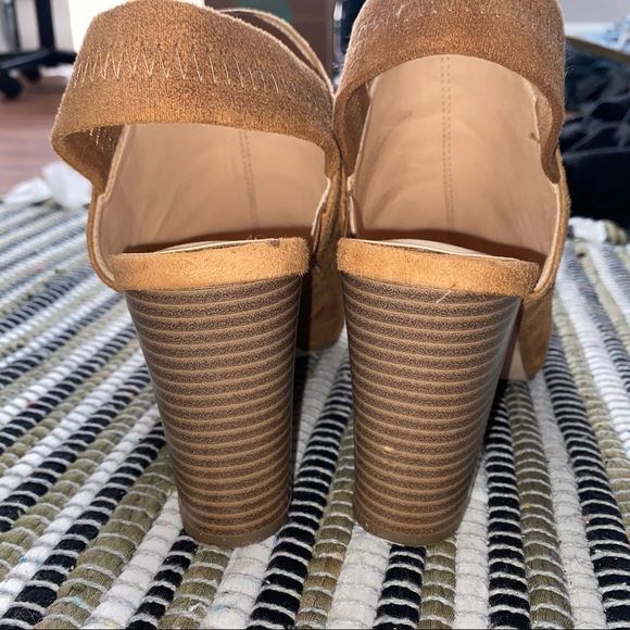 XOXO Women’s Peep Toe Heel Booties - Picture 4 of 5